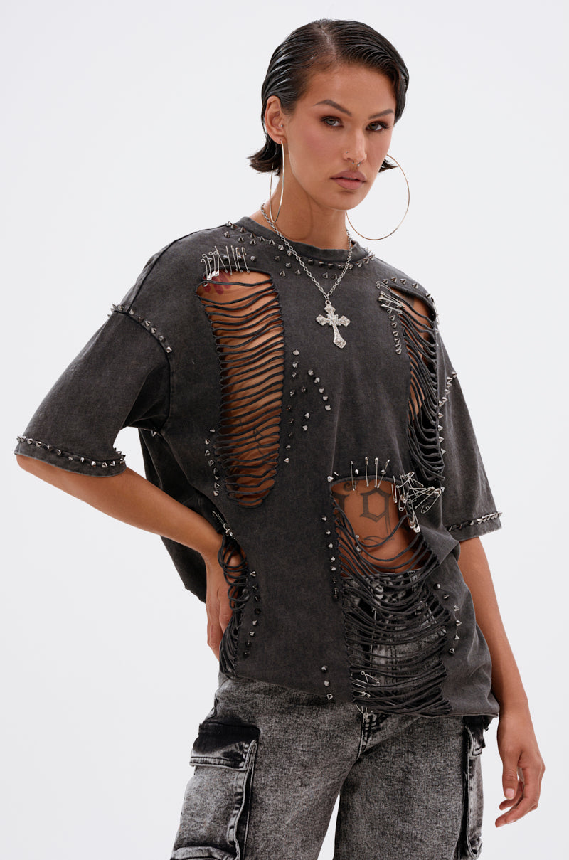MARGOT DISTRESSED STUDDED SHORT SLEEVE TEE