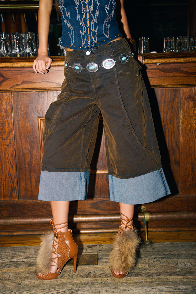 FALL VIBES VELVET BERMUDA SHORT