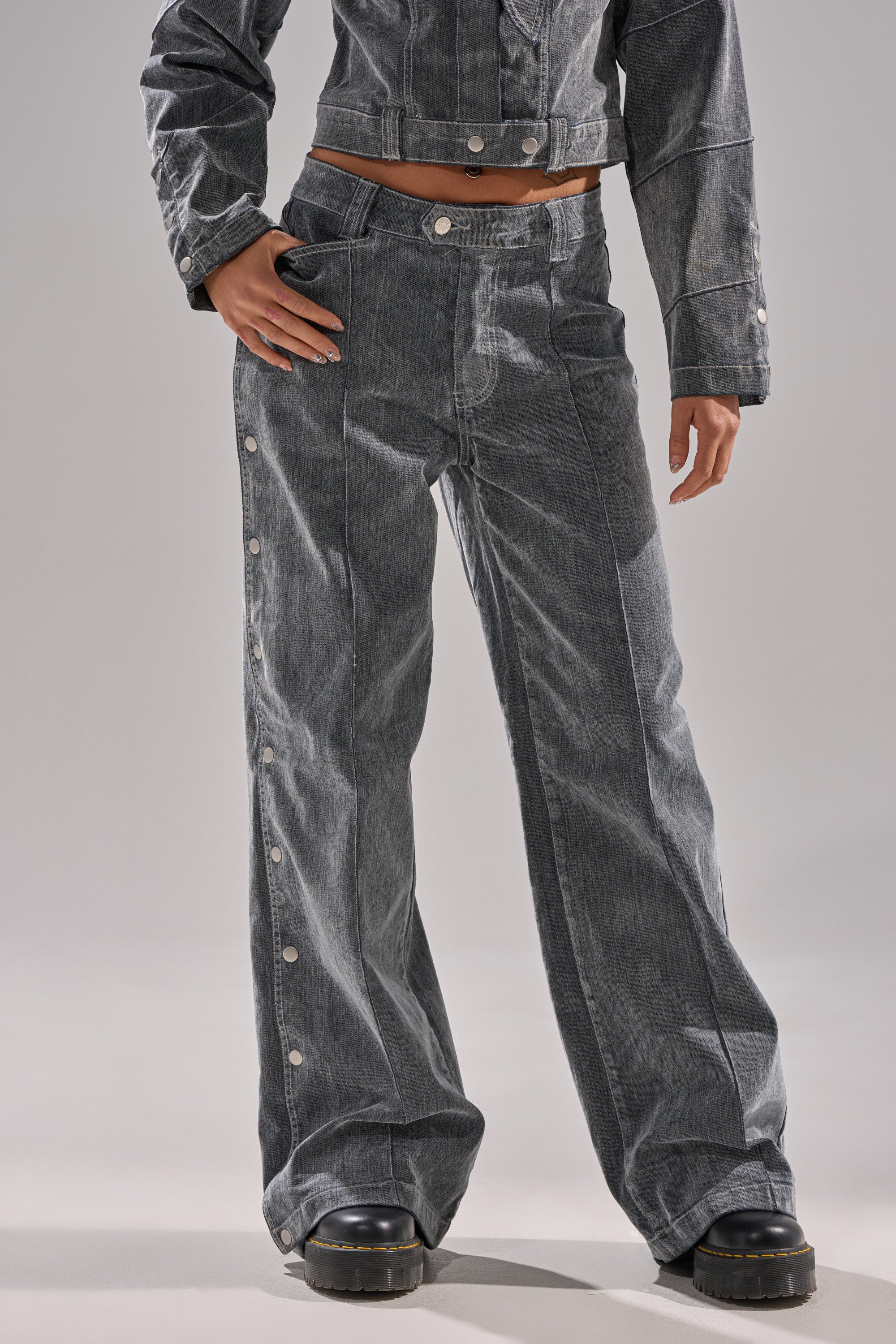 CATCHING EYES VELVET DENIM WIDE-LEG PANT