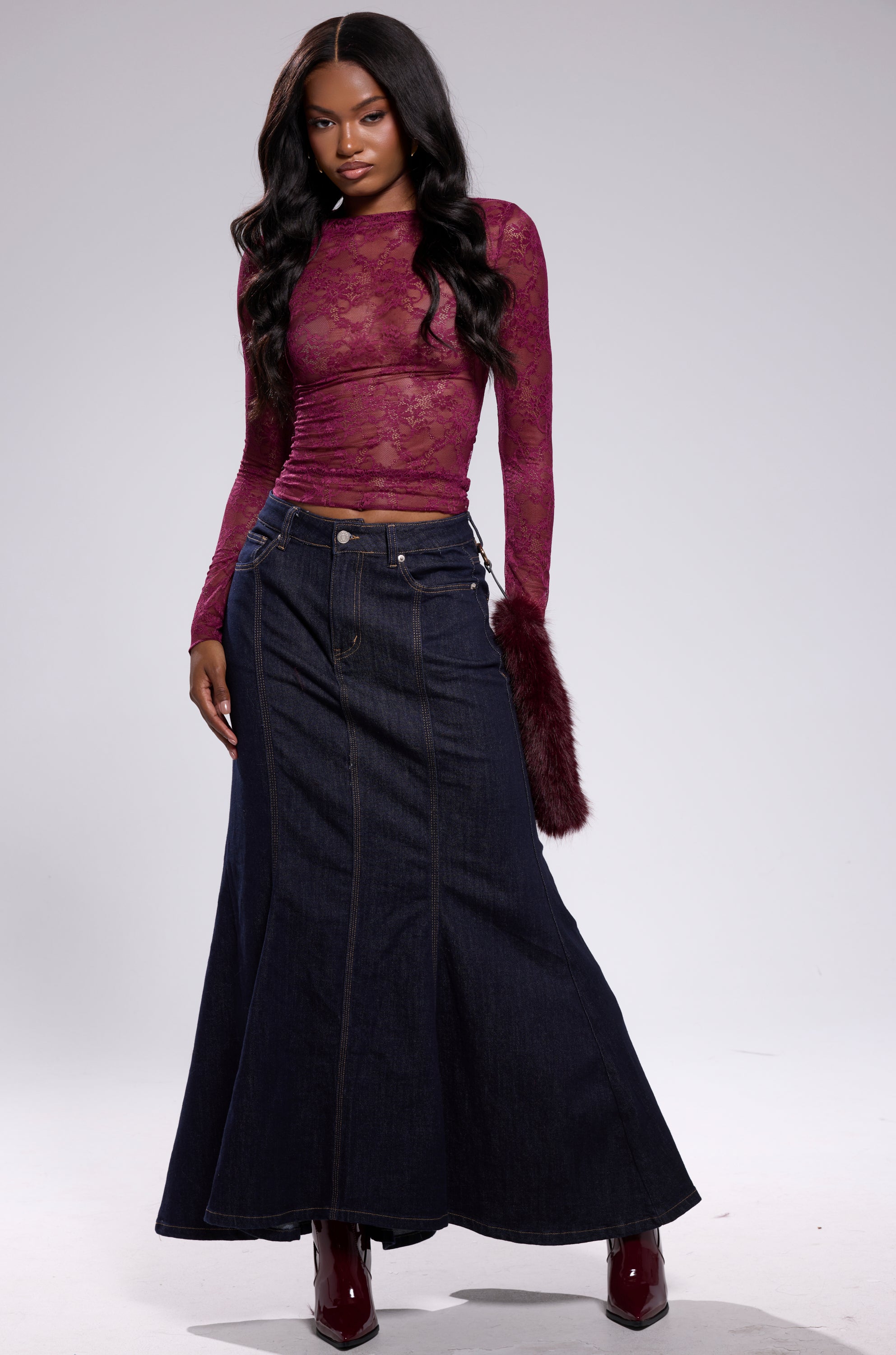 ESSENTIAL LACE LONG SLEEVE TOP IN PLUM