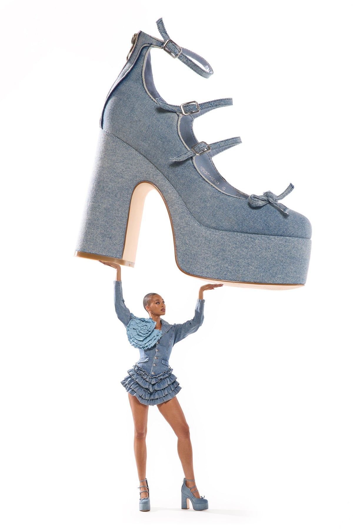 AZALEA WANG SPROUT DENIM CHUNKY PUMP