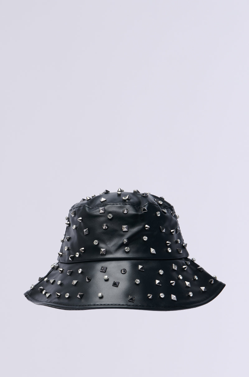 SUGAR AND SPICE BUCKET HAT