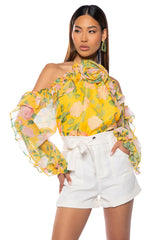ALPHA HIGH RISE PLEATHER SHORTS IN WHITE