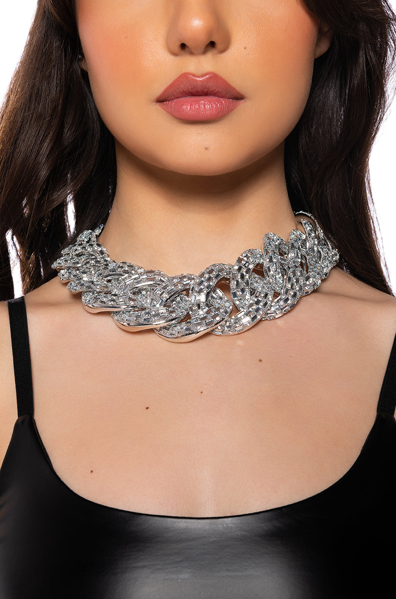 FEELIN ICY BAGUETTE CHOKER