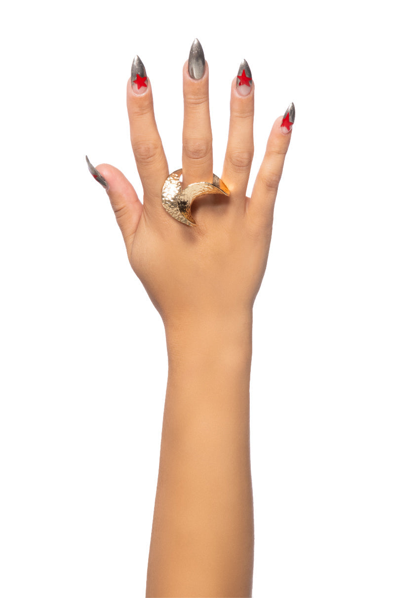 IM WAVEY RING