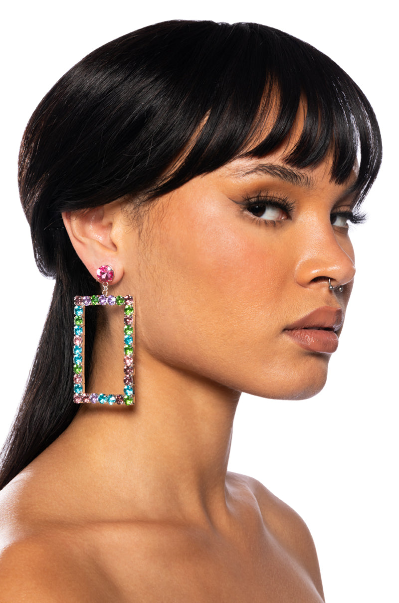 LET ME GO SQUARRE EARRING