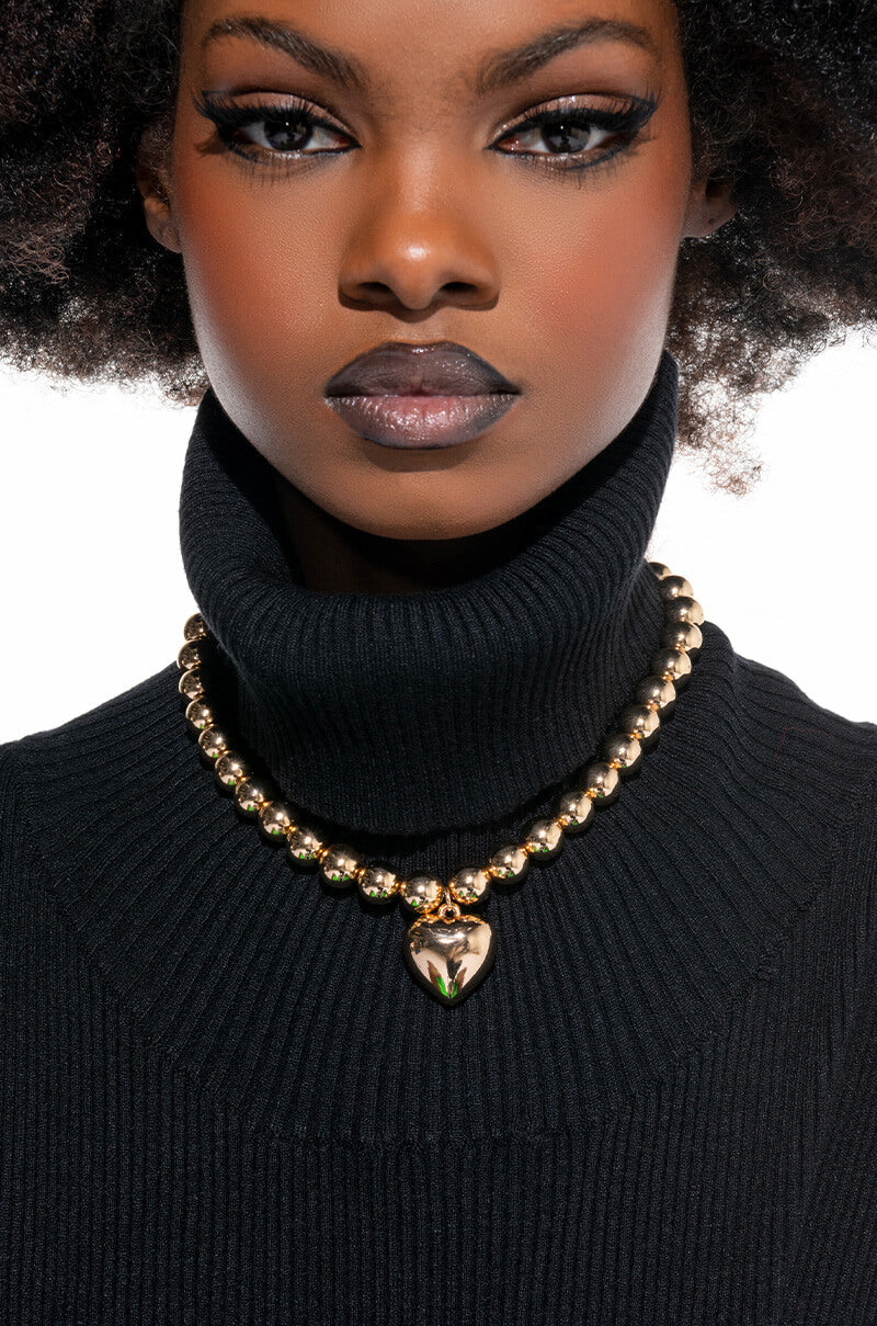 LOVE ME LOVE ME NOT GOLD CHOKER WITH PAVE HEART