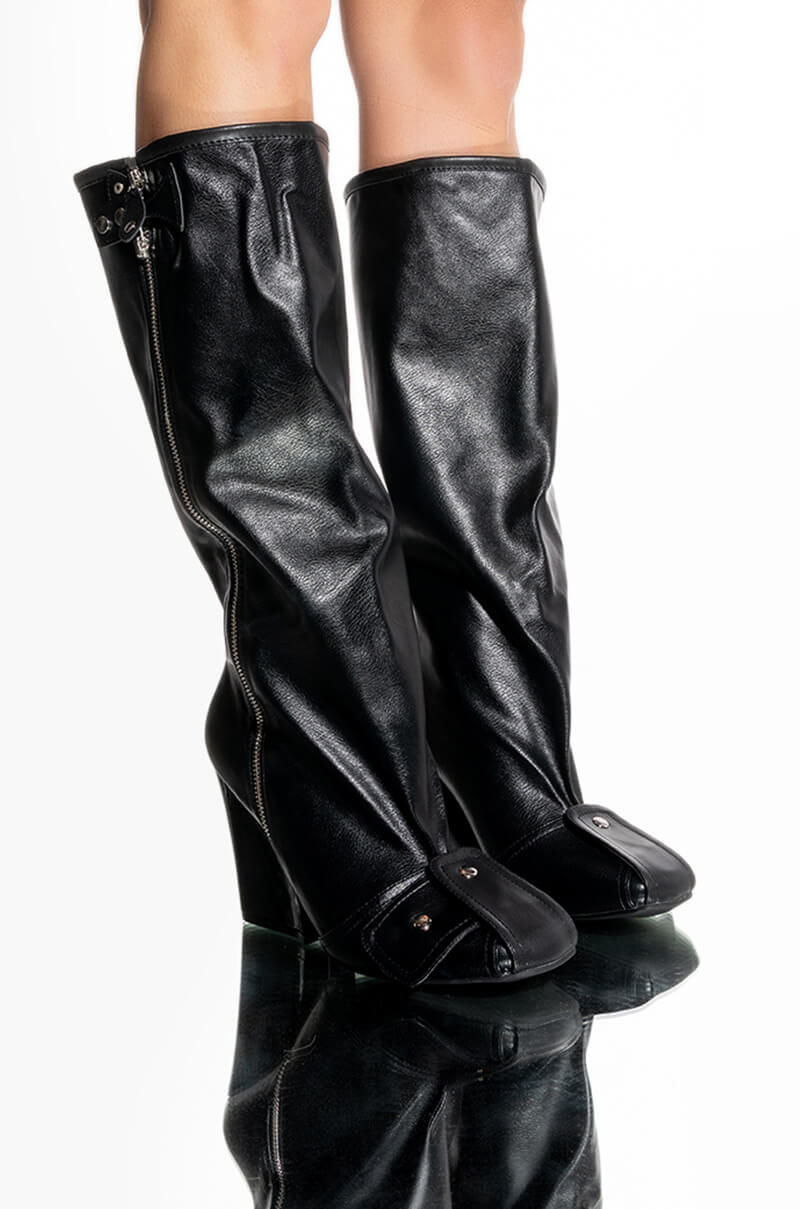 EMBELLISHED CHUNKY BOOT IN BLACK