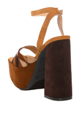 THRILLED CHUNKY PLATFORM SANDAL IN TAN