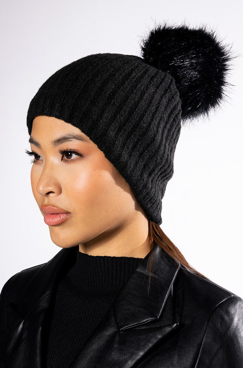 WINTER BEANIE WITH POM